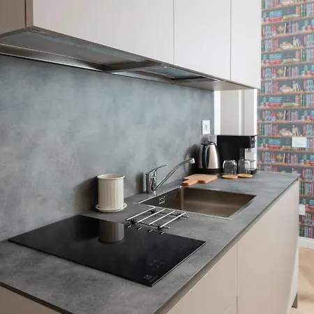 Victoria Boutique Aparthotel Trieste