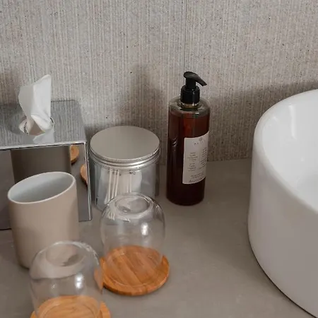 Victoria Boutique Aparthotel 4*