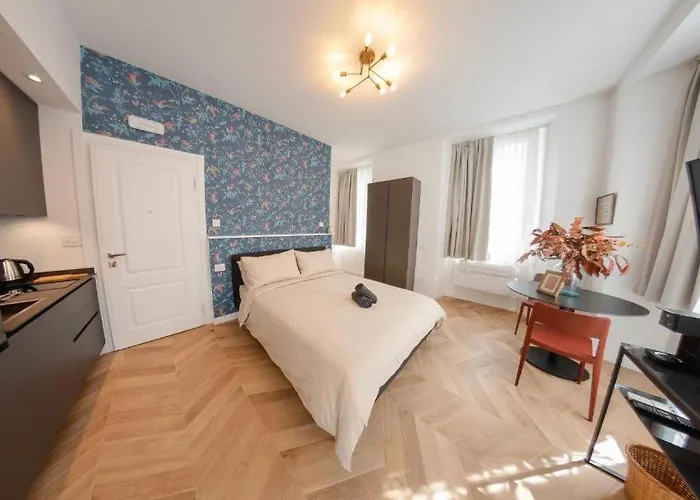 Victoria Boutique 4* Τεργέστη